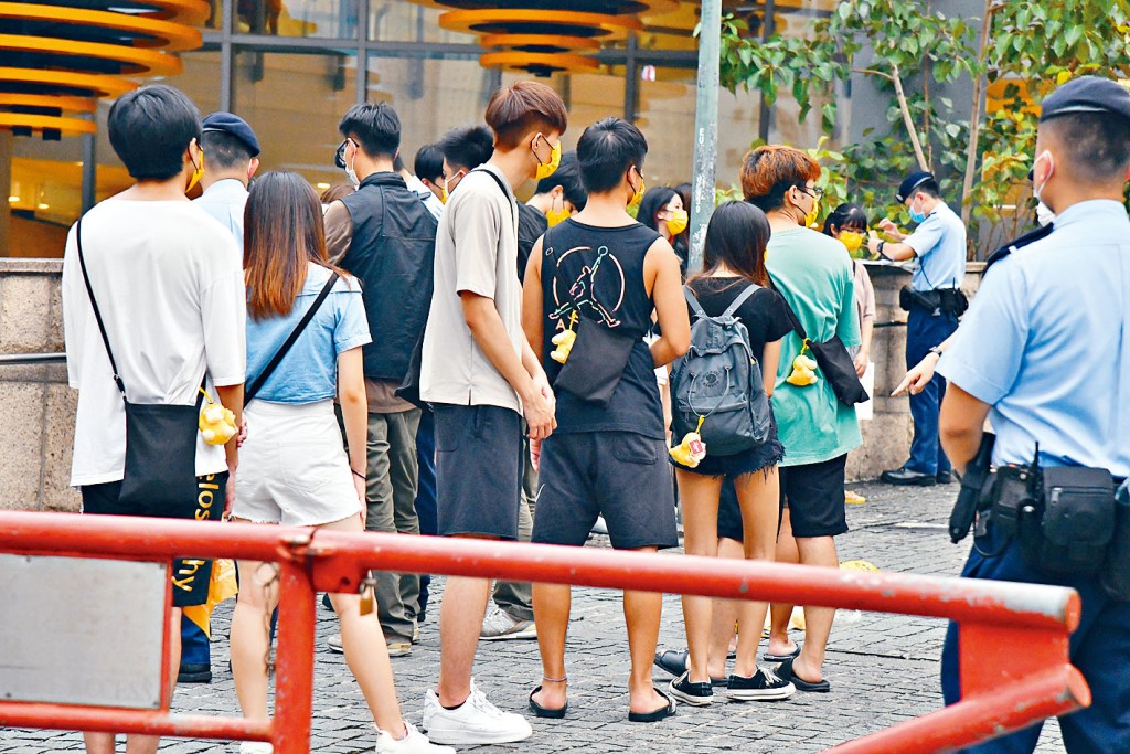 三名青年暴動罪成,被判入教導所。