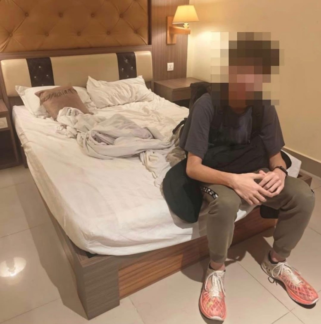 遭受跨國犯罪集團操控並被誘騙至柬埔寨的香港青年。柬中時報 遭受跨國犯罪集團操控並被誘騙至柬埔寨的香港青年。柬中時報