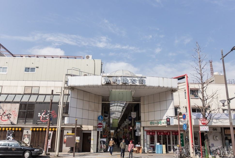 鱼町银天街是福冈的知名旅游区。网络图片