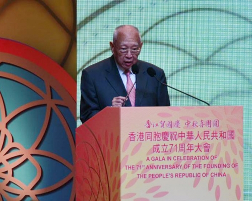 董建華指香港面臨回歸其中一個最大挑戰,籲社會團結。