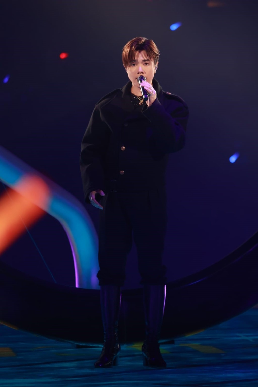 张敬轩曾为林家谦的演唱会担任嘉宾。
