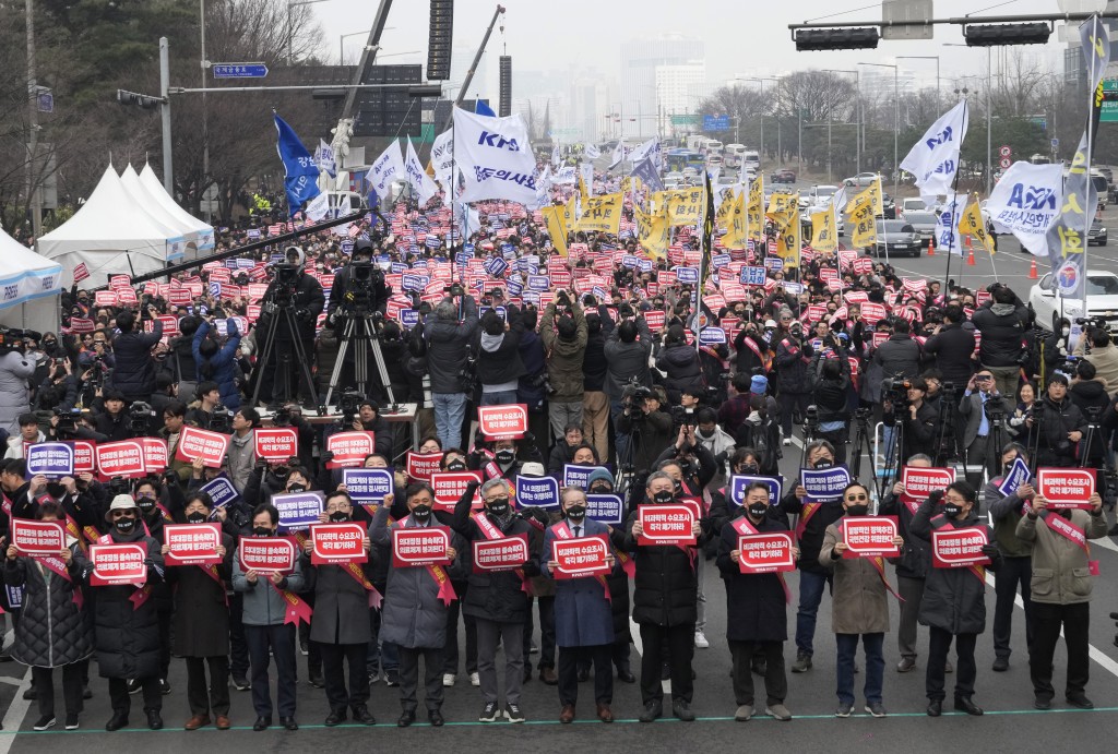 南韓對大韓醫生協會舉行的大規模集會表示遺憾。美聯社