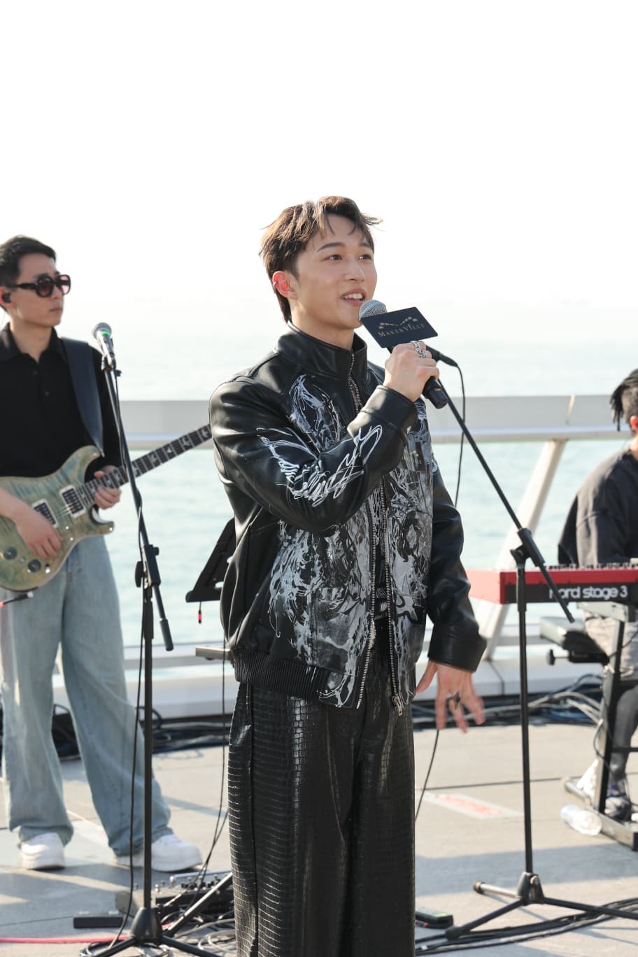 Teller「執生」清唱有台型。