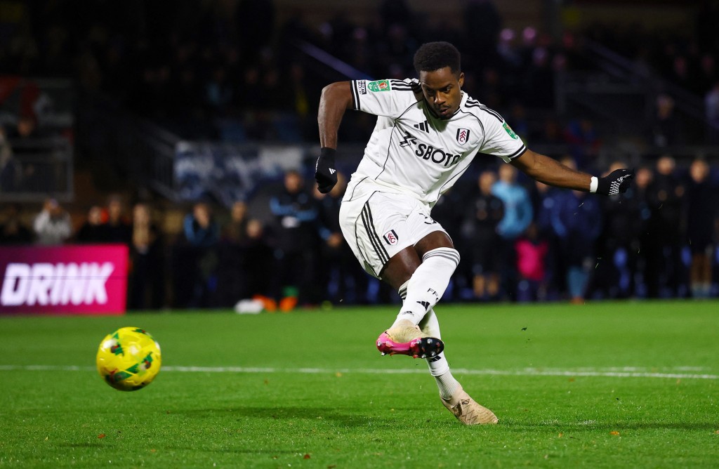 富咸與韋甘比要以互射12碼分勝負。路透社