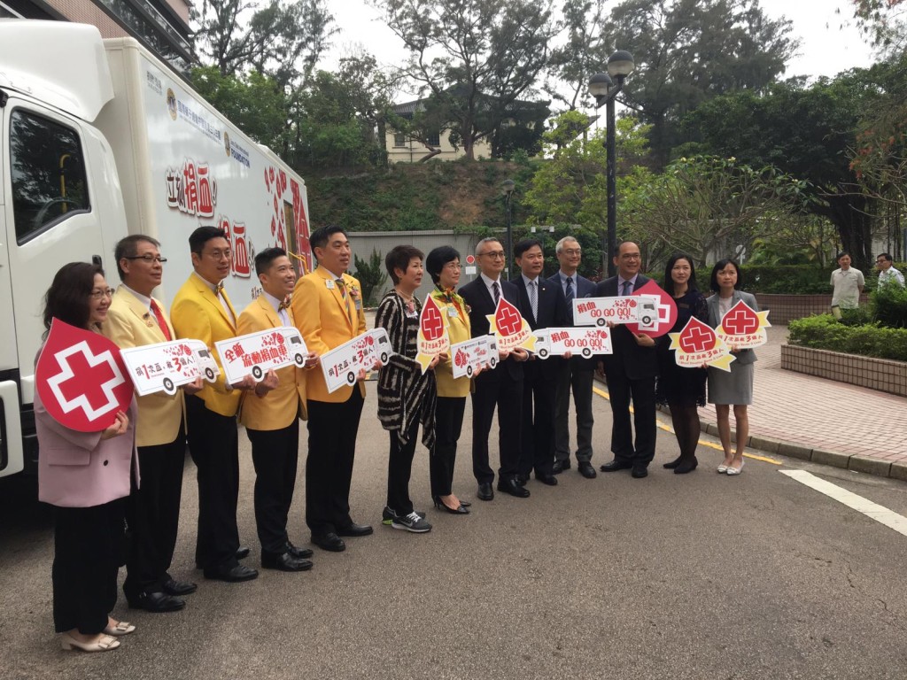 紅十字會新捐血車料每日可接受40人捐血。徐子琪攝