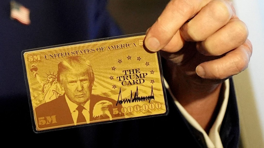 「金卡」印有特朗普頭像、白頭海鵰和自由女神像。 美聯社