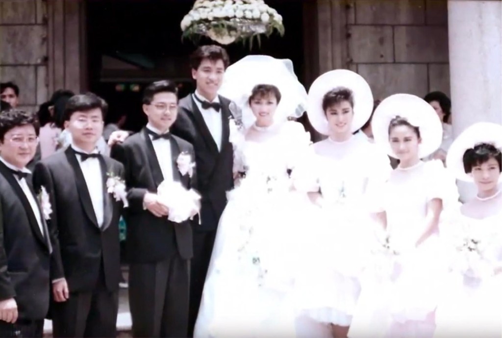 現年63歲的張德蘭在1988年與圈外男友楊偉誠結婚後淡出了娛樂圈。