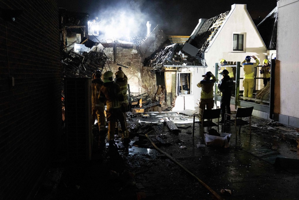 爆炸波及多栋建筑物。法新社