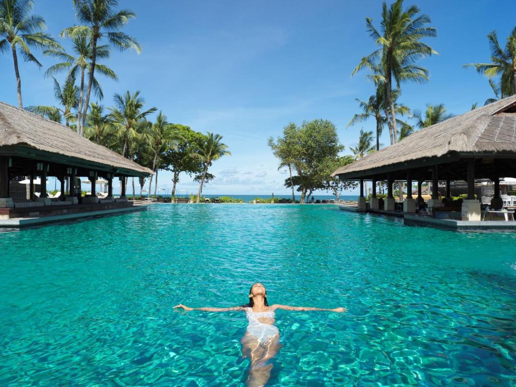 印尼峇厘島金巴蘭洲際酒店設施豪華，吸引不少旅客入住。