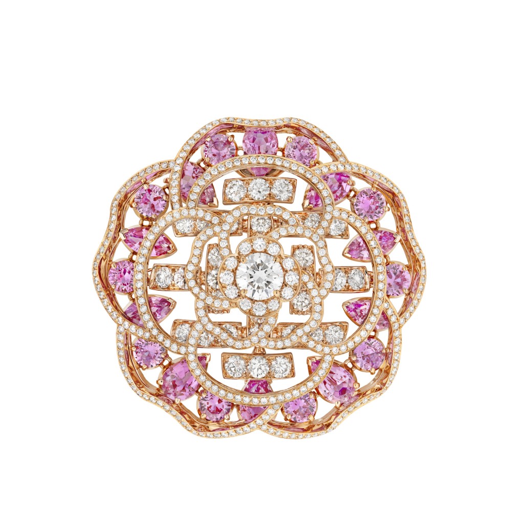 Tweed Poudré粉红金胸针，镶嵌钻石及粉红蓝宝石。