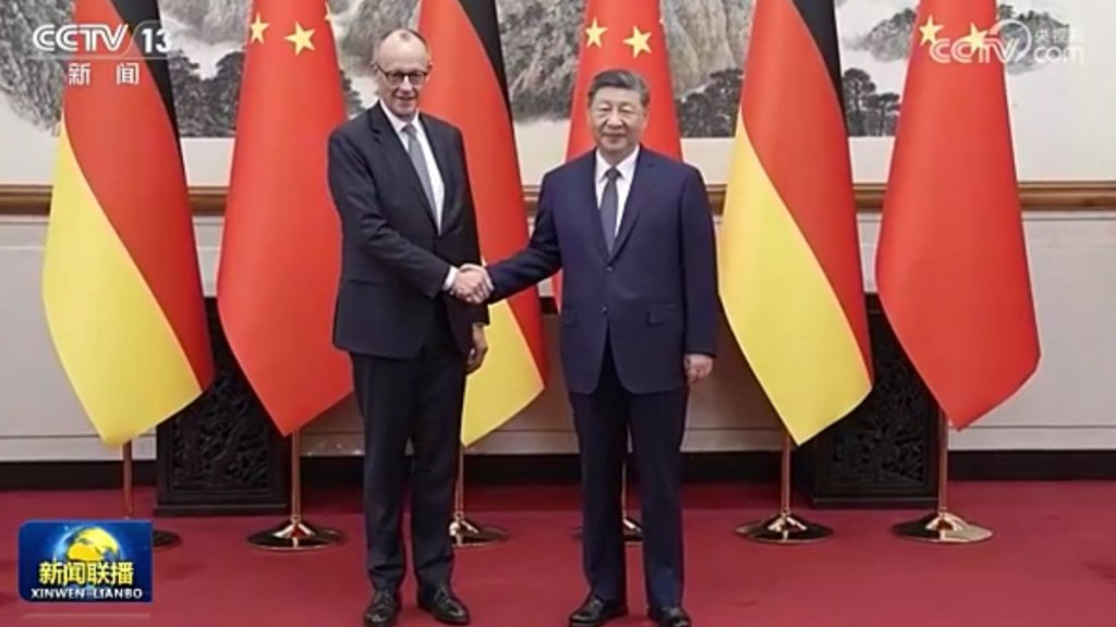 德国总理默茨抵京后，即与习近平会面。央视截图