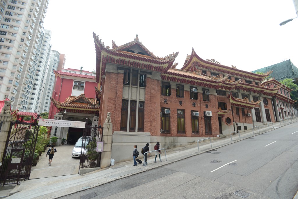 图为东莲觉苑。