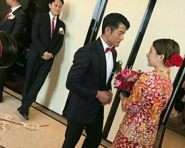 張智霖睇到都笑到冧。