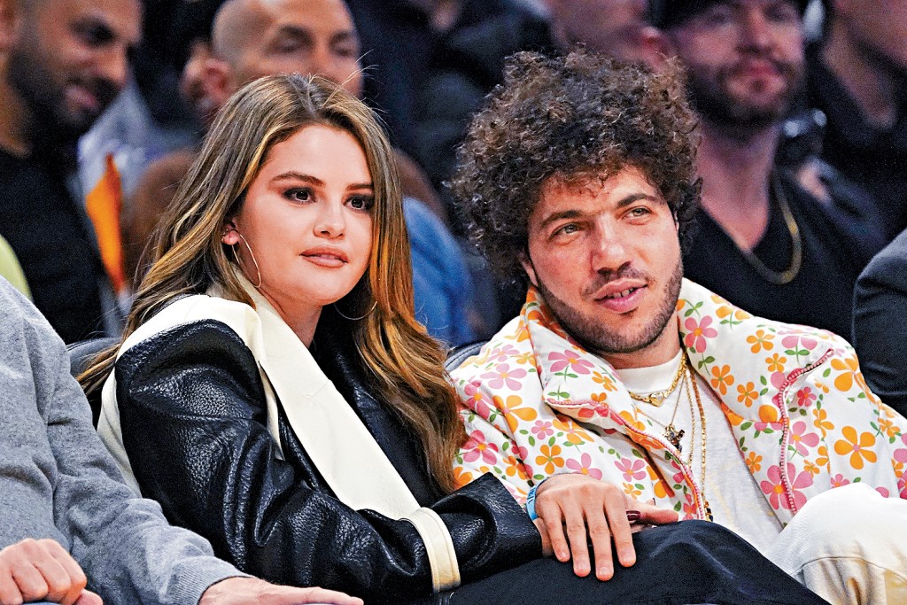 Selena與製作人男友Benny打得火熱，無奈她的粉絲卻不太接受其新歡。