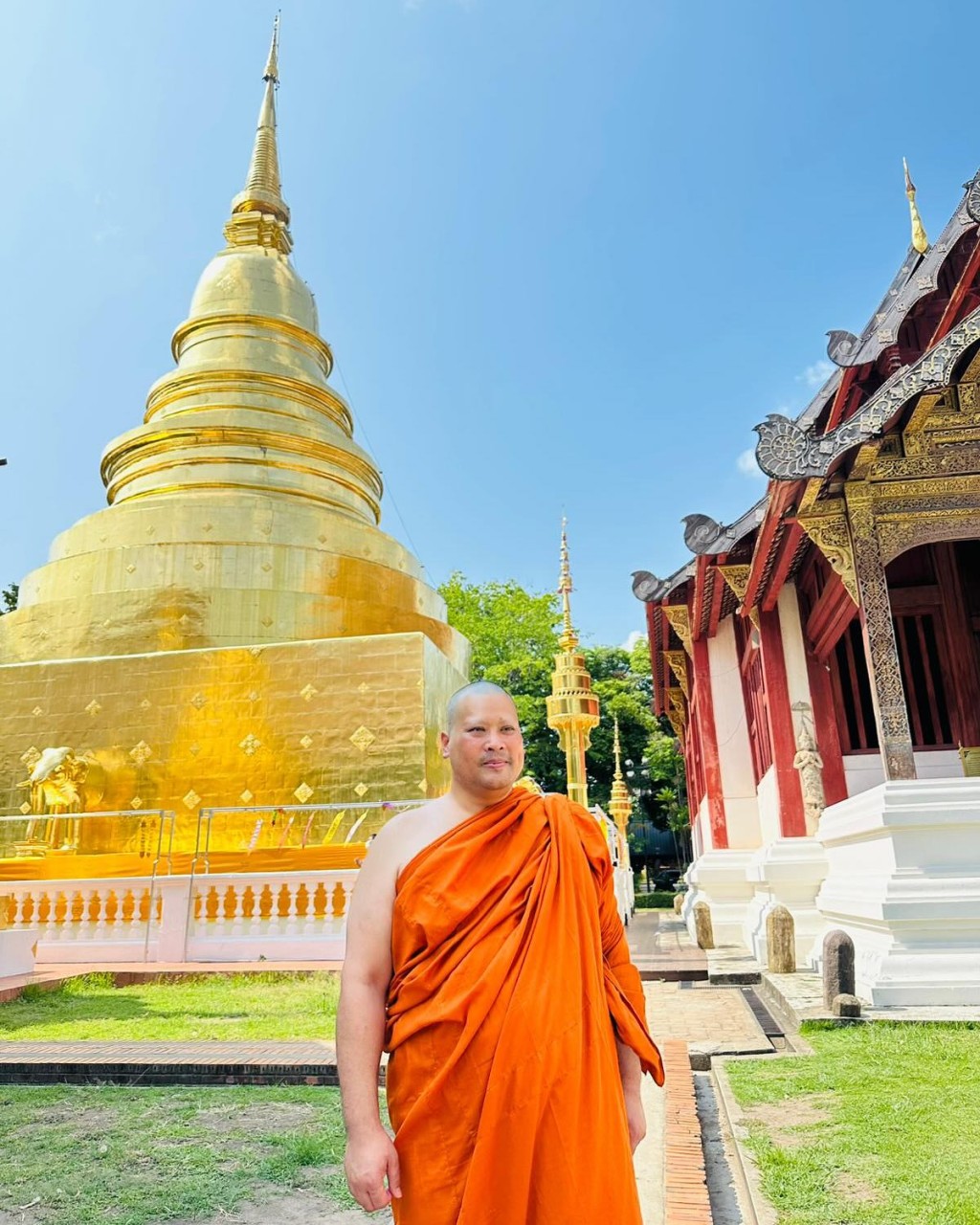 瓦差勒宋近日出家為僧。 FB / Vacharaesorn Vivacharawongse
