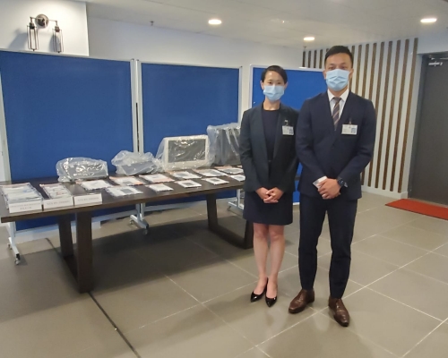 警方拘捕34人，涉嫌「以欺騙手段取得財產」及「洗黑錢」。