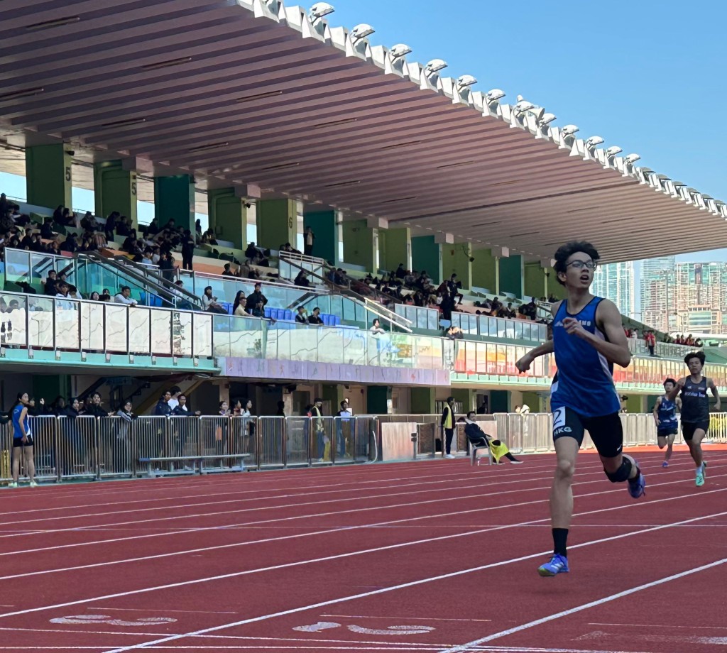 圣马可中学跑手林皓壹，在学界赛勇夺双冠。 黎颂谦摄