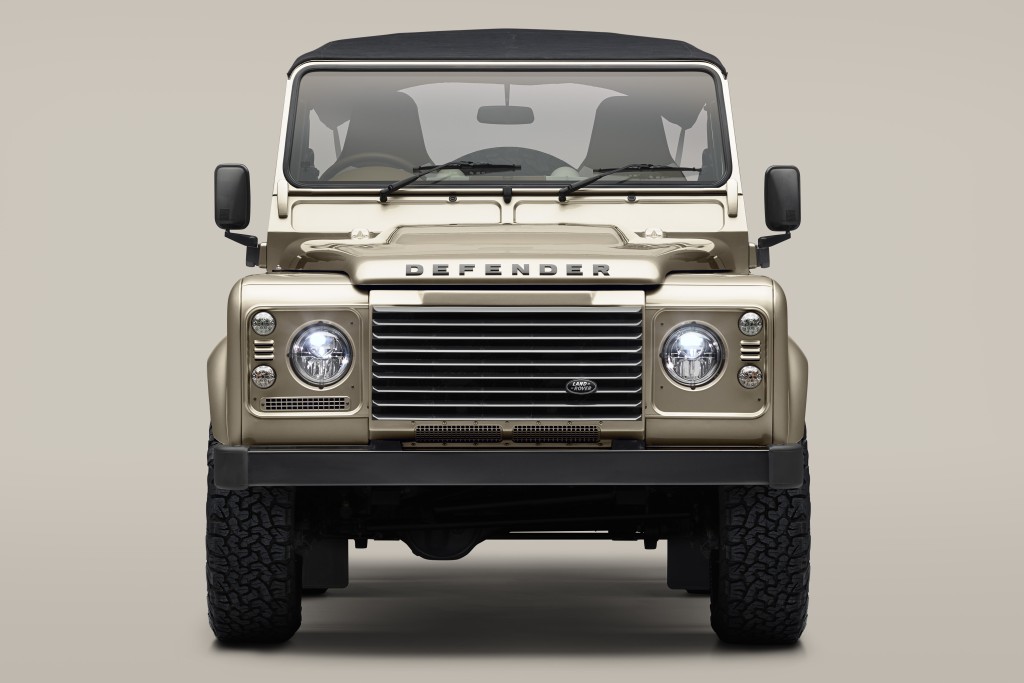 越野路華(Land Rover)Classic Defender 90 Softop由Land Rover Classic部門旗下Works Bespoke團隊負責製造。