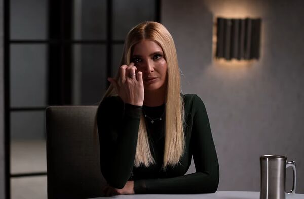 伊万卡泪忆亡母，又爆丈夫曾两度患癌。The Diary Of A CEO YouTube频道