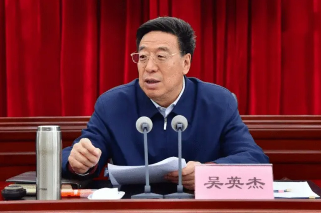 前西藏自治区党委书记吴英杰落马，引发外界关注。