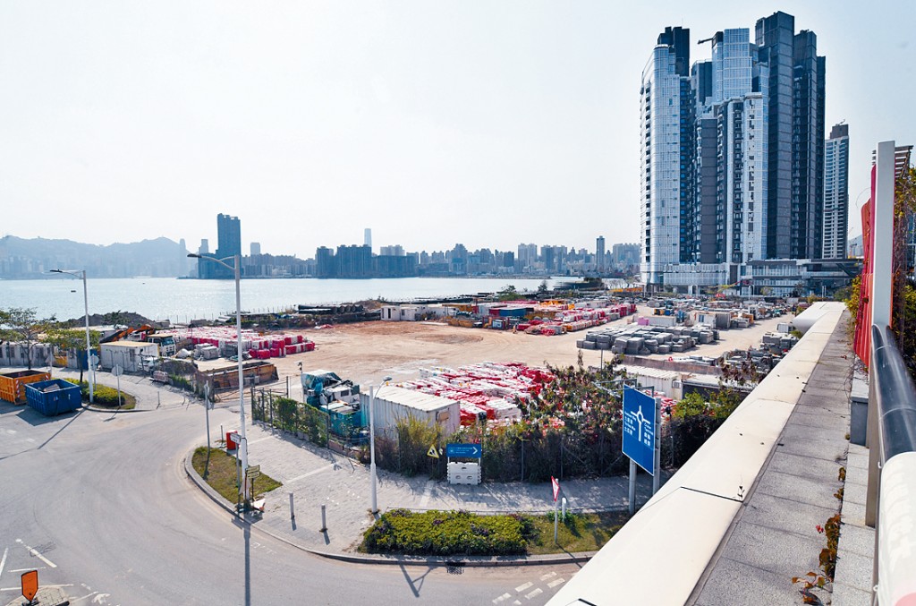 跑道區4C區4號及5號商業地,申請放寬2成地積比率等。