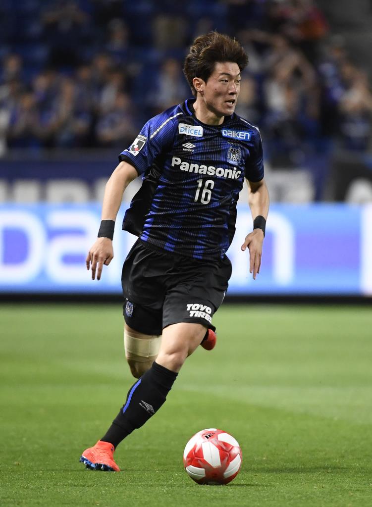 黃義助曾効力大阪飛腳，現時則是法甲球隊波爾多主力球員。