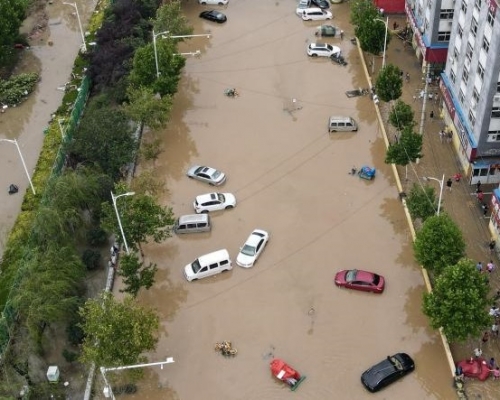河南鄭州暴雨成災。網上圖片