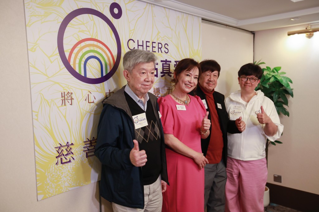 翁靜晶被追問性騷擾雪梨的男士身份,翁靜晶表示她沒有追問過雪梨,因此並不知情。 翁靜晶被追問性騷擾雪梨的男士身份,翁靜晶表示她沒有追問過雪梨,因此並不知情。