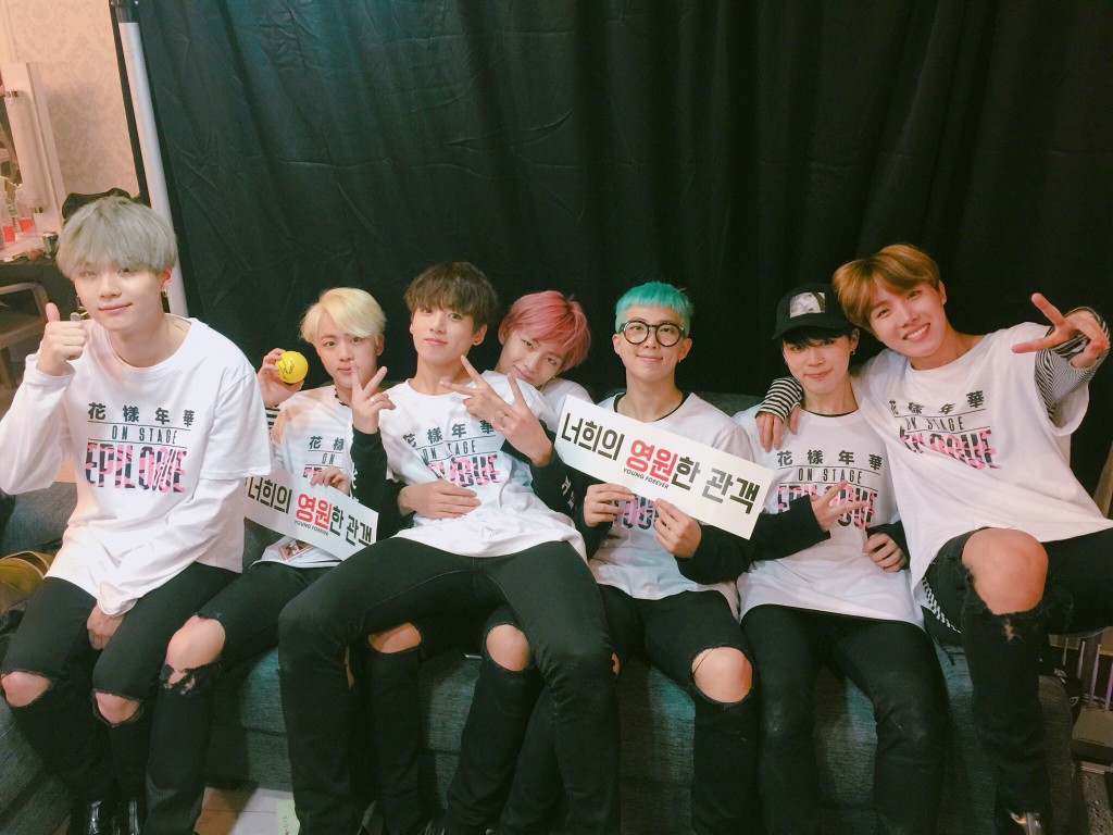 2016《 BTS Live 花樣年華ON STAGE: EPILOGUE》