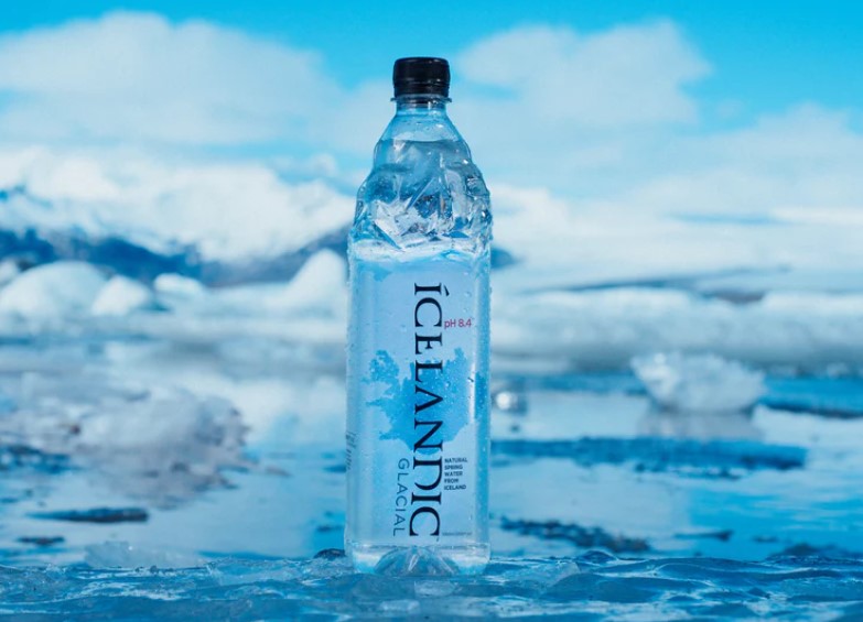 Icelandic glacial™ water