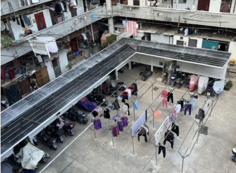 外界認為，上海隆昌公寓是周星馳《功夫》豬籠城寨原型。上海楊浦官方微信