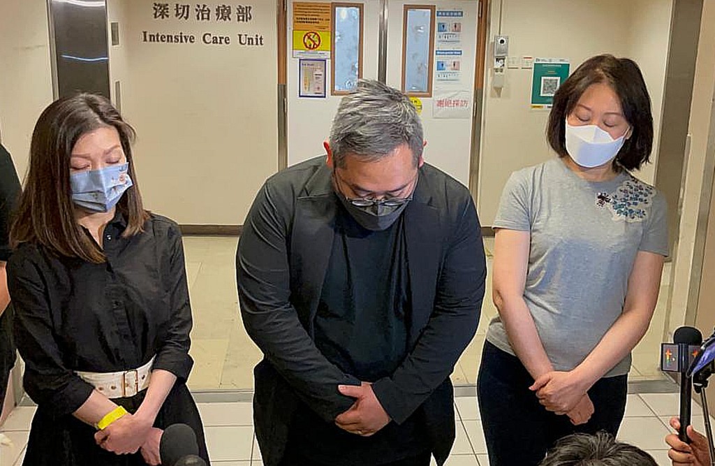 魯庭暉曾在MIRROR演唱會意外後,代表公司見傳媒。 魯庭暉曾在MIRROR演唱會意外後,代表公司見傳媒。