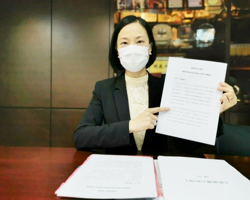 陳曼琪指，港台可與中央電視台合作，舉辦每年一度的「我要上春晚」表現選拔賽。