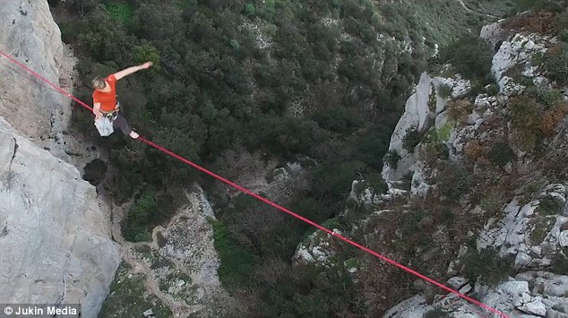 「走绳运动」早在上世纪八十年代已开始有人玩。jukin media