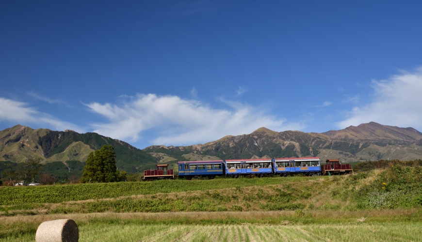 在睽違七年後，日本熊本縣南阿蘇鐵路恢復全線行駛。 南阿蘇鐵道株式會社