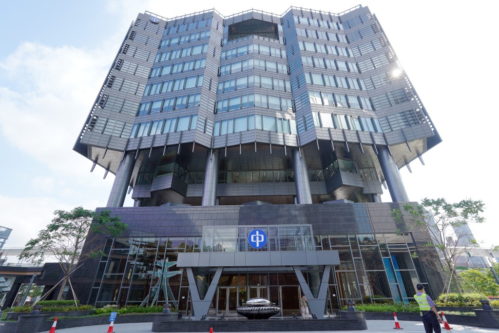 中電集團庫務及項目融資高級總監王航表示，近年不少中資企業出海，中電的國際融資方法亦為內企提供參考。（圖為中電啟德新總部）