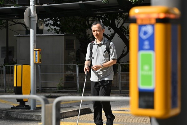 李啟德指最常用到發聲裝置的街名語音提示功能。政府新聞網 李啟德指最常用到發聲裝置的街名語音提示功能。政府新聞網