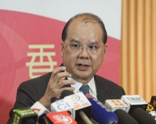 張建宗重申，奉公守法的港人不需擔心修例。資料圖片
