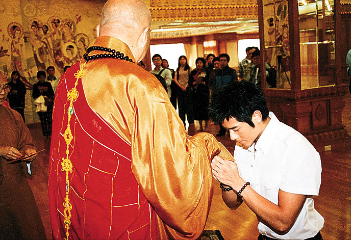 2000年，郭富城獲星雲大師舉行皈依儀式，獲賜法號「普善」。