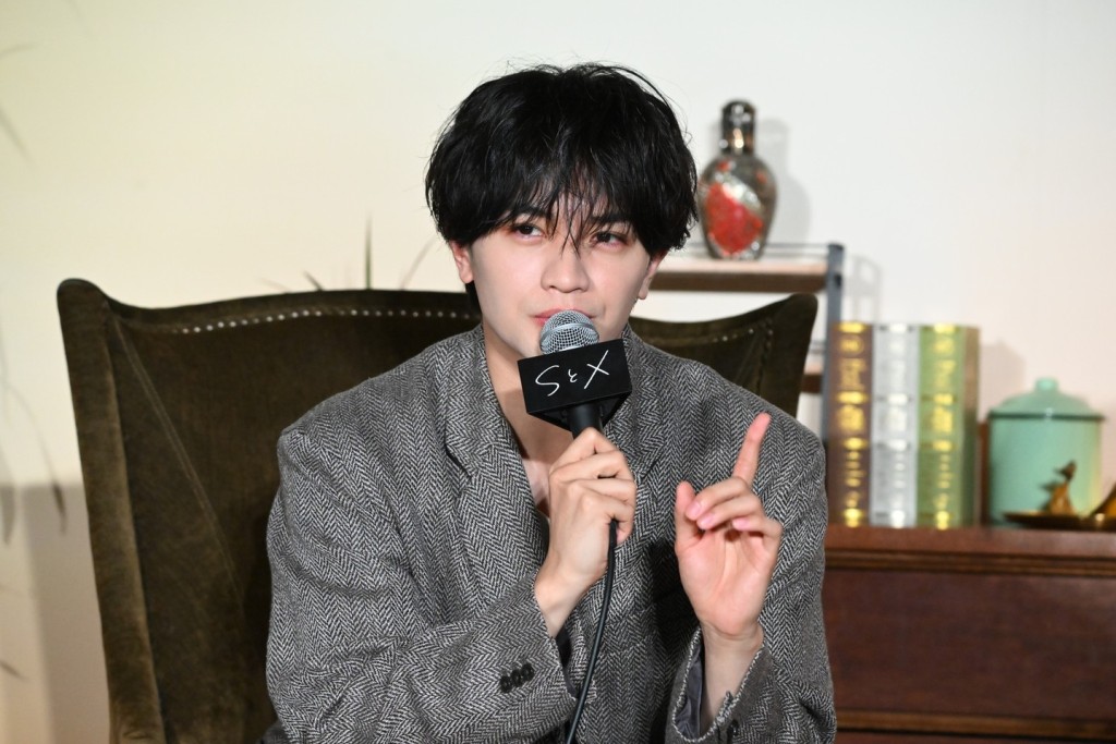 中岛健人饰霜鸟壹人。 中岛健人饰霜鸟壹人。