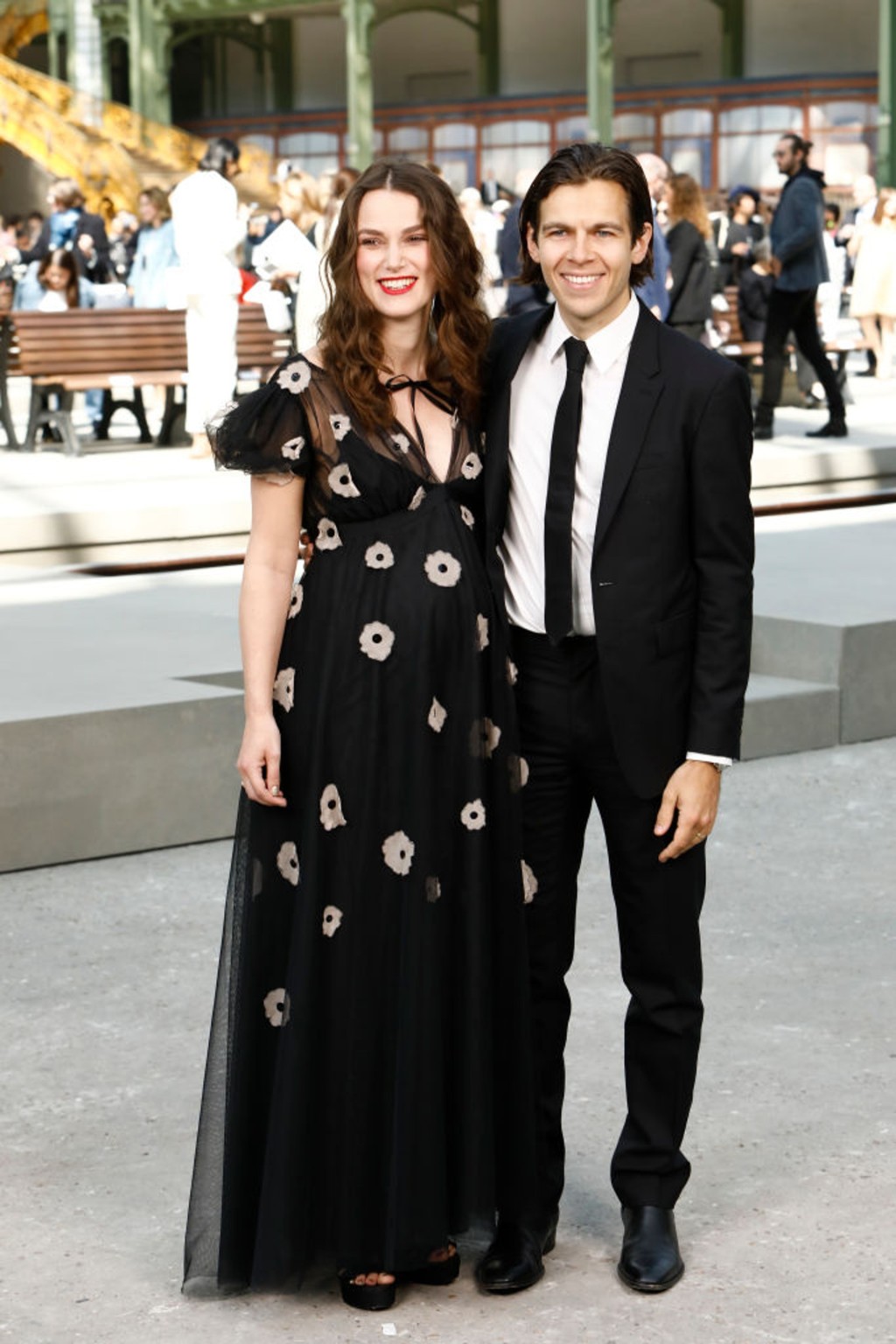 Keira於13年與音樂人James Righton結婚,並育有兩名女兒