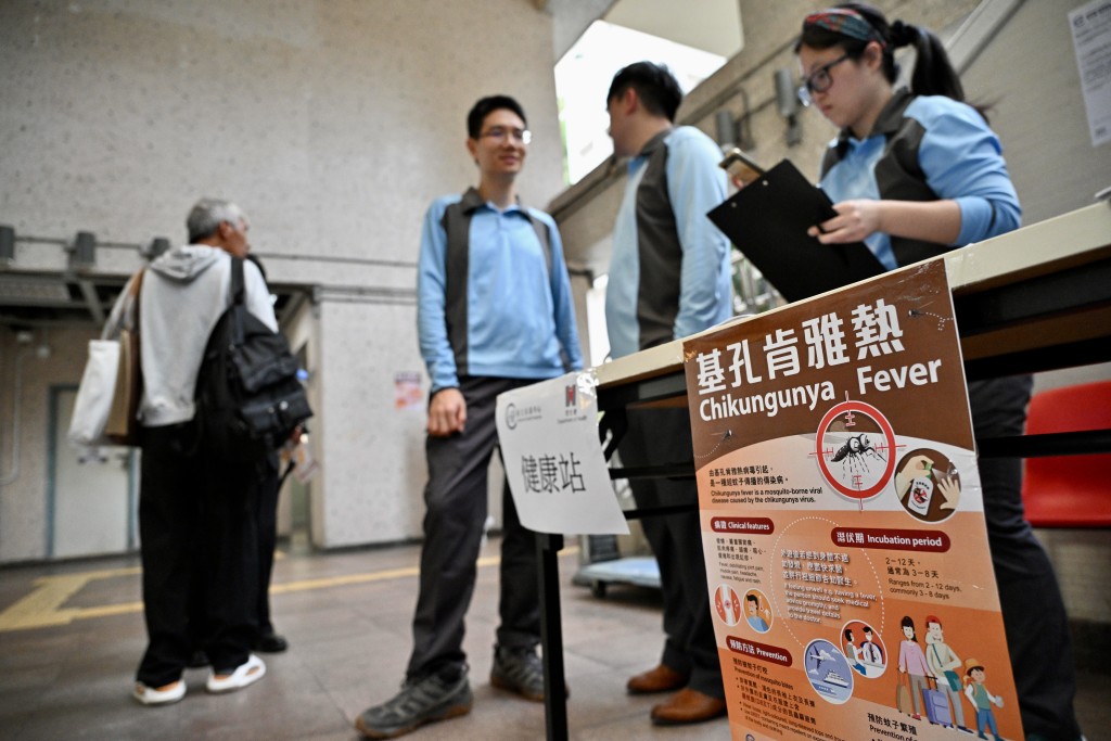 中心亦於鳳德商場二樓設立醫護站。蘇正謙攝 中心亦於鳳德商場二樓設立醫護站。蘇正謙攝