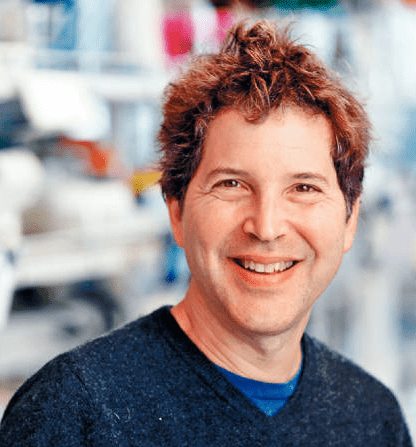 西雅图华盛顿大学蛋白设计所David Baker博士:受AlphaFold的AI模型启发,设计出RoseTTaFold再在GitHub开源。(图片来源:美国华盛顿大学) 西雅图华盛顿大学蛋白设计所David Baker博士:受AlphaFold的AI模型启发,设计出RoseTTaFold再在GitHub开源。(图片来源:美国华盛顿大学)