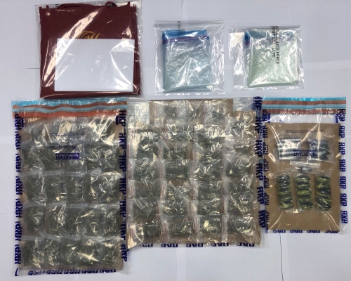 行動中檢獲的證物。