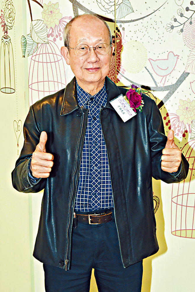 丁羽大方透露與陳文輝遺孀之感情,但否認同居。
