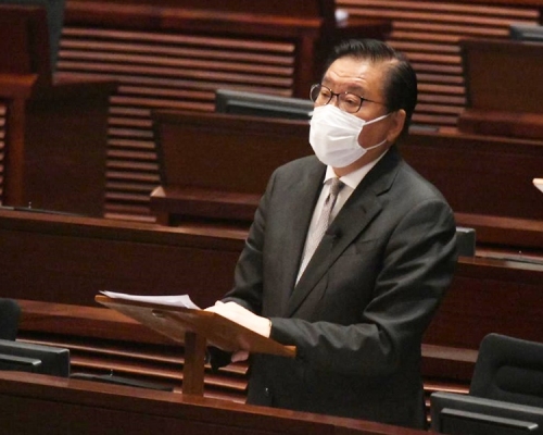 林健鋒指金鐘站繁忙時間擠迫。