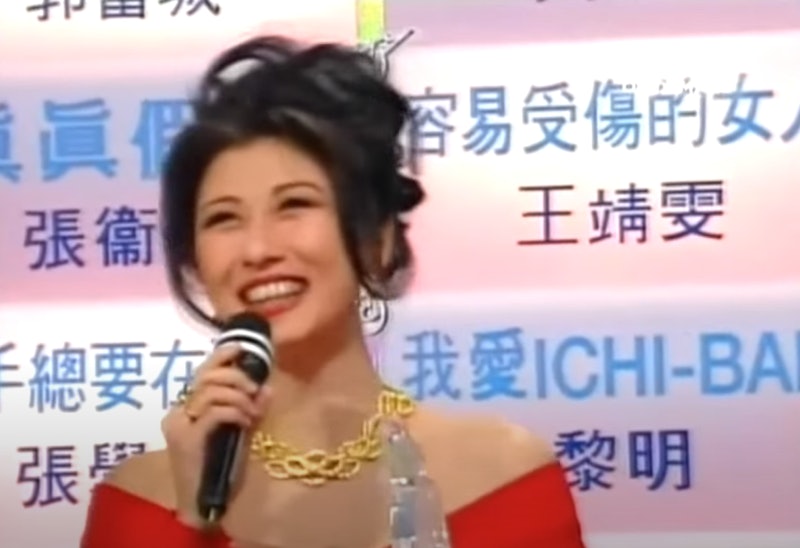 叶蒨文在1993年公开在台上向林子祥示爱。