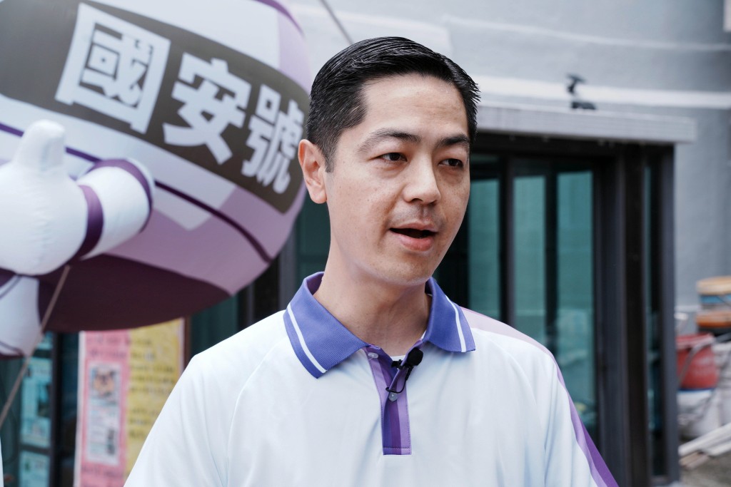 警務處助理處長(國家安全)郭嘉銓表示,透過飄色巡遊可以接觸更多本地居民和海外旅客,將國家安全信息帶給他們知悉。 警務處助理處長(國家安全)郭嘉銓表示,透過飄色巡遊可以接觸更多本地居民和海外旅客,將國家安全信息帶給他們知悉。