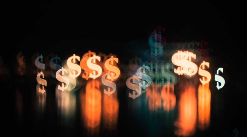 　最离奇，佢哋竟然信有投资会是零风险，但一年后会有数倍回报。unsplash图片