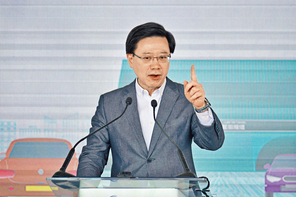 行政長官李家超表示，預計明年經濟會有積極發展。